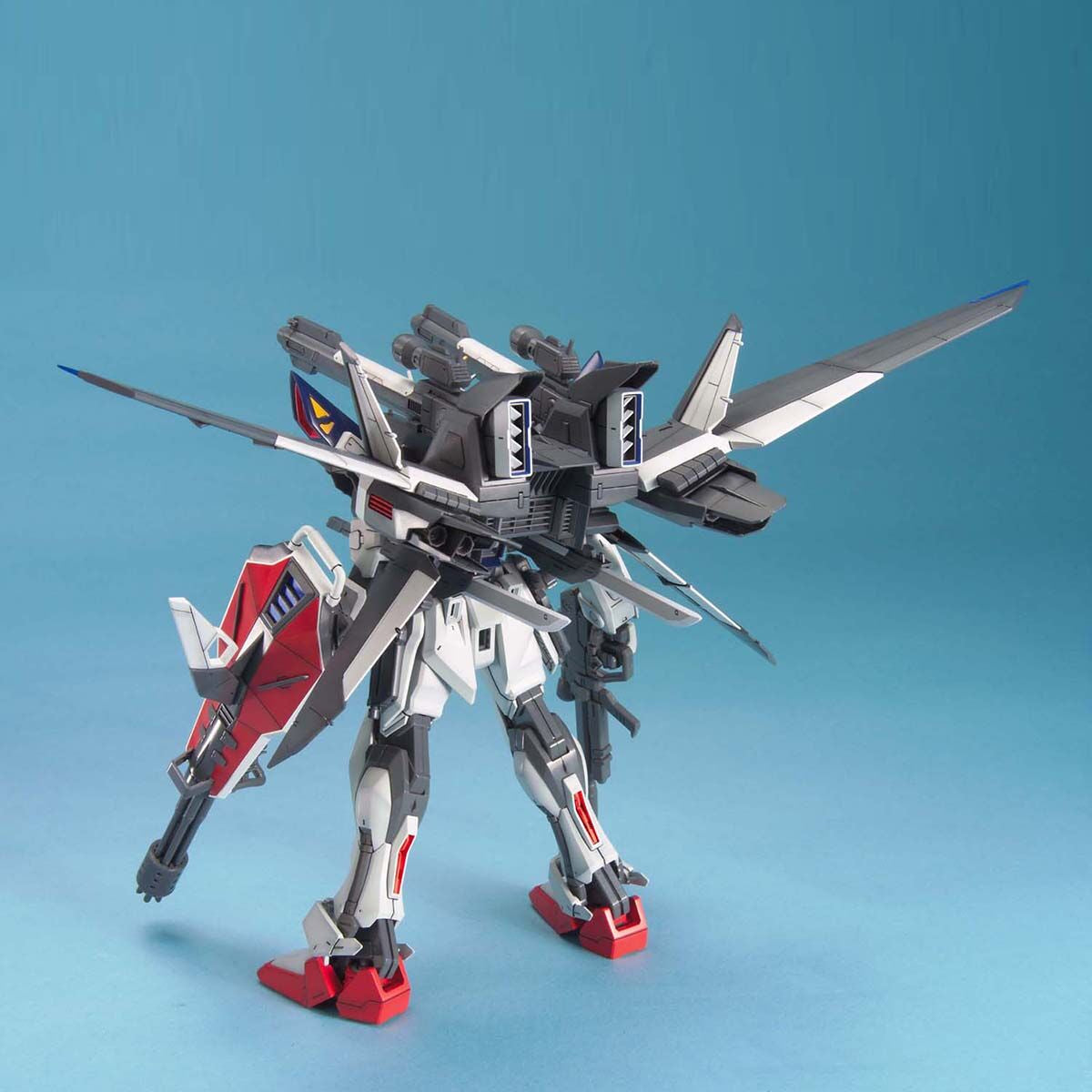MG Strike E+IWSP (Astrays Lukas O'Donnel) 1/100