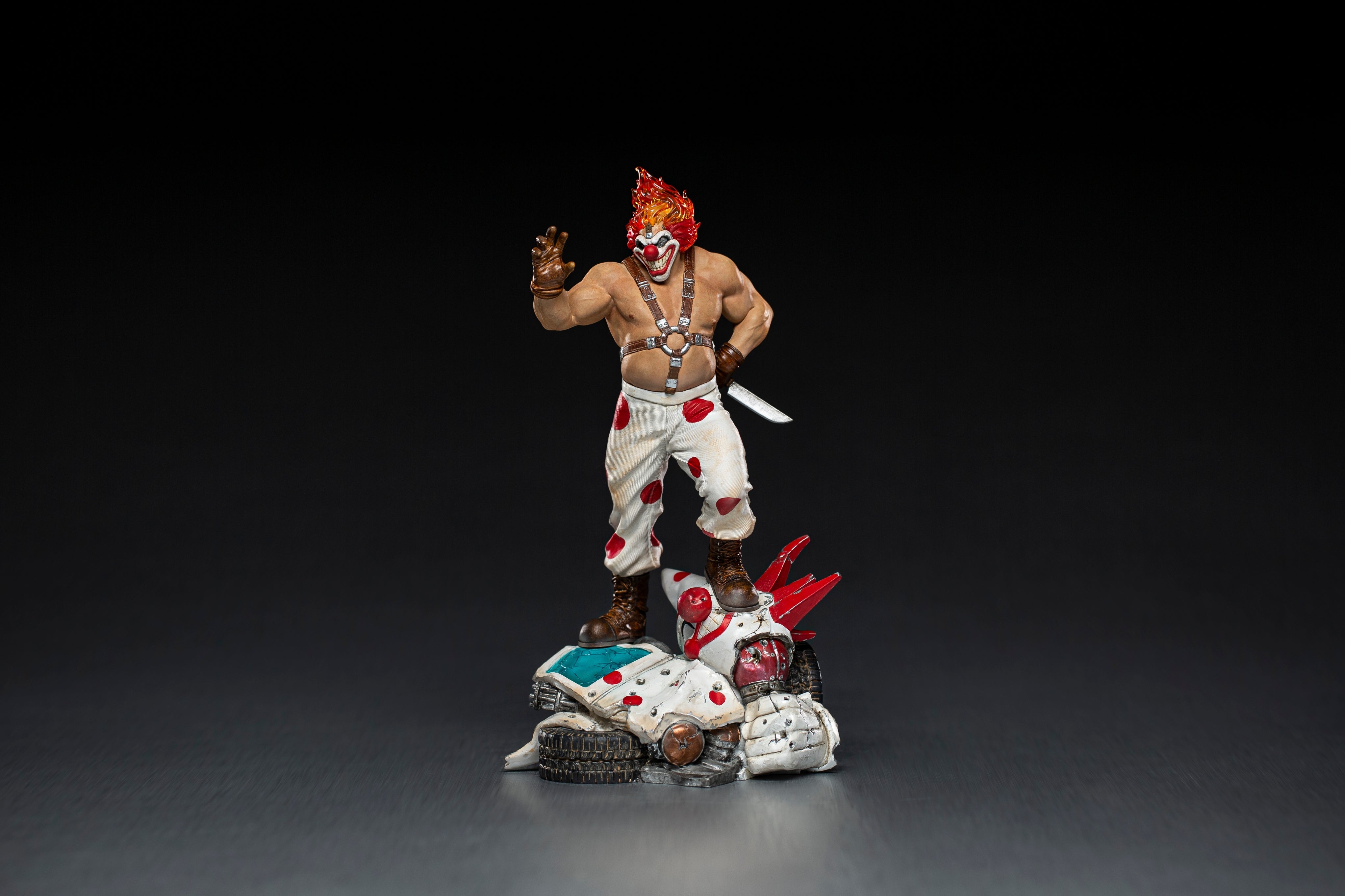 Iron Studios TWISTED METAL - Sweet Tooth Needles Kane Statue 1/10