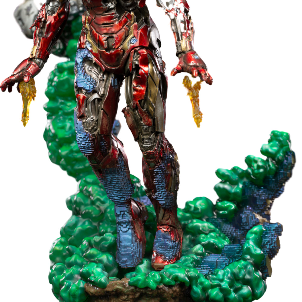 Iron Studios SPIDER-MAN: FAR FROM HOME - Iron Man Illusion Deluxe Statue 1/10
