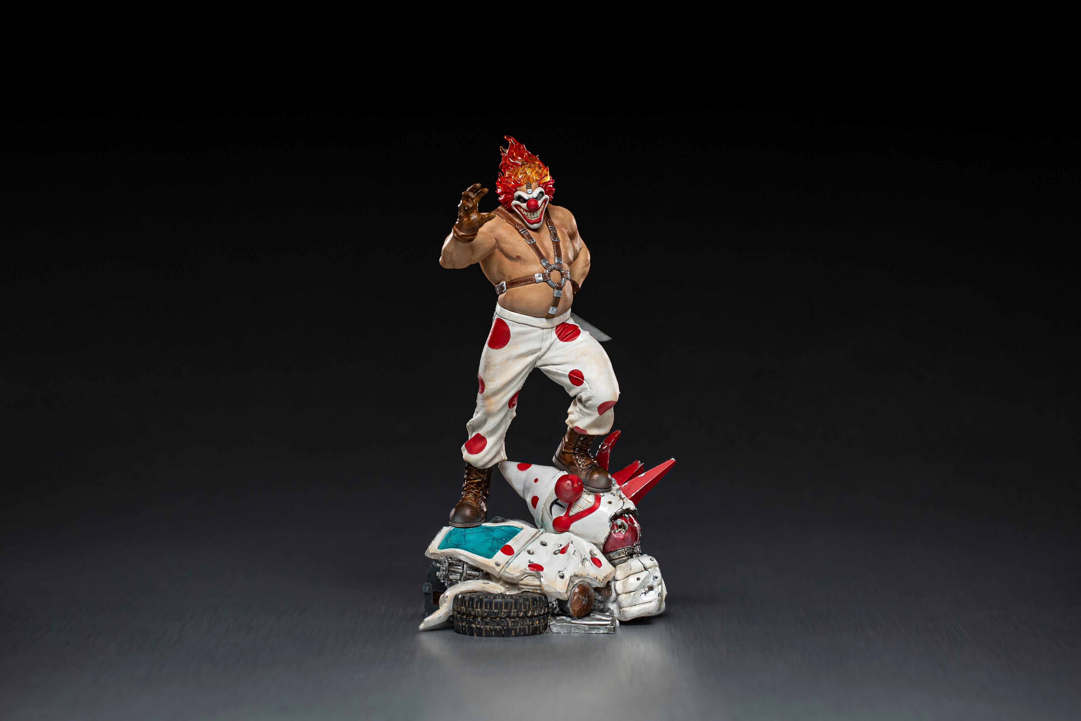 Iron Studios TWISTED METAL - Sweet Tooth Needles Kane Statue 1/10