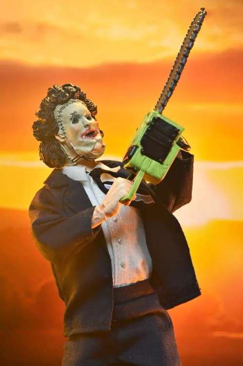 MASSACRE A LA TRONCONNEUSE -Leatherface "Pretty Woman" - Figurine 20cm