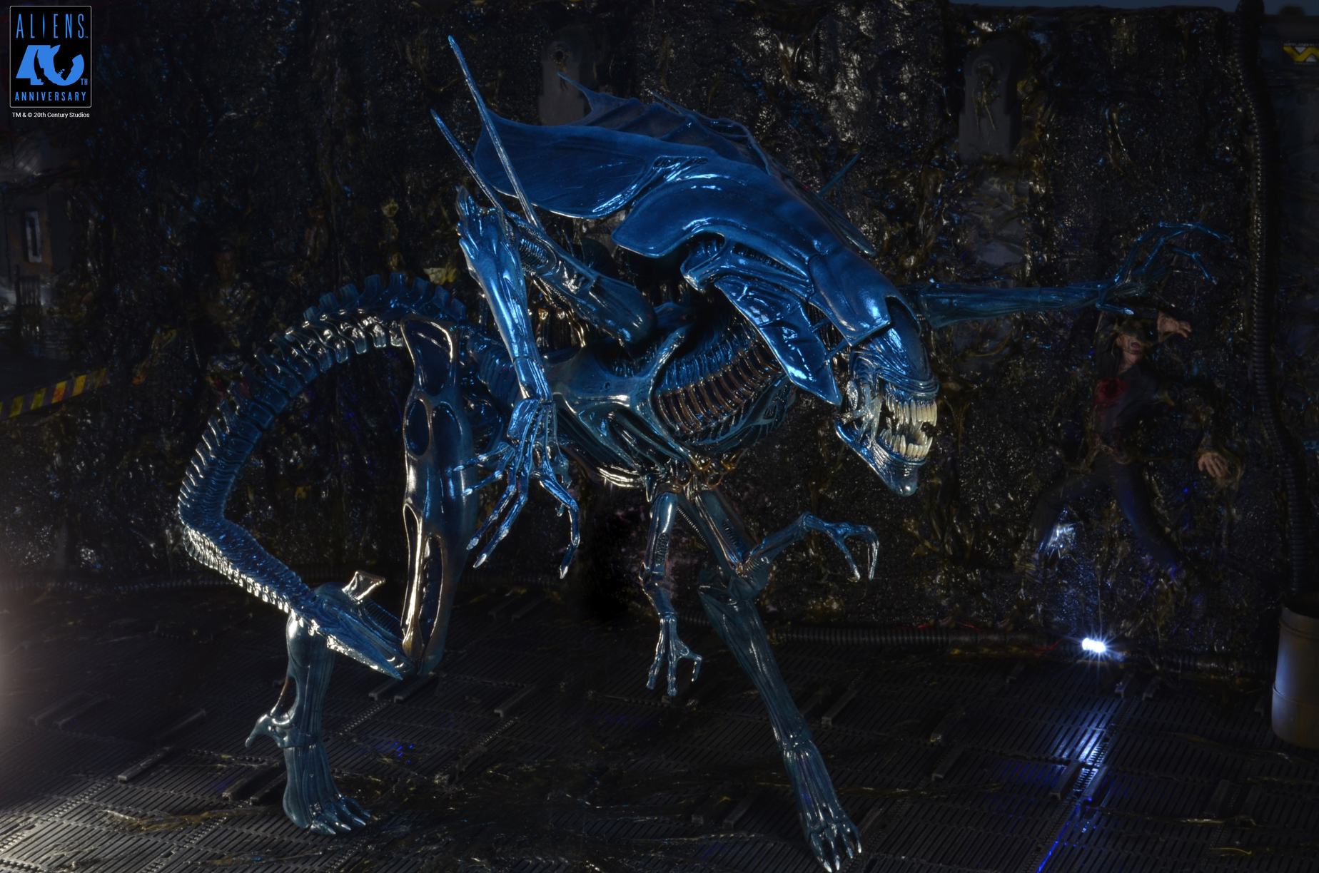 ALIENS 40TH ANNIVERSARY - Alien Queen - Figure Ultra Deluxe 37cm