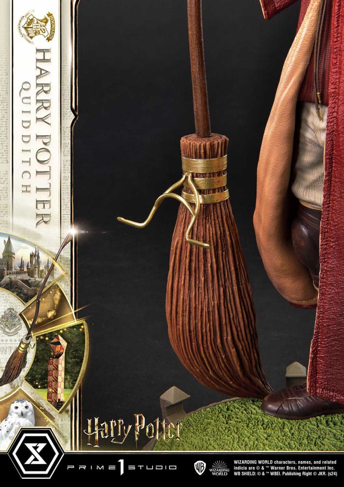 HARRY POTTER - Harry Potter "Quidditch" - Statuette Prime Collec. 31cm
