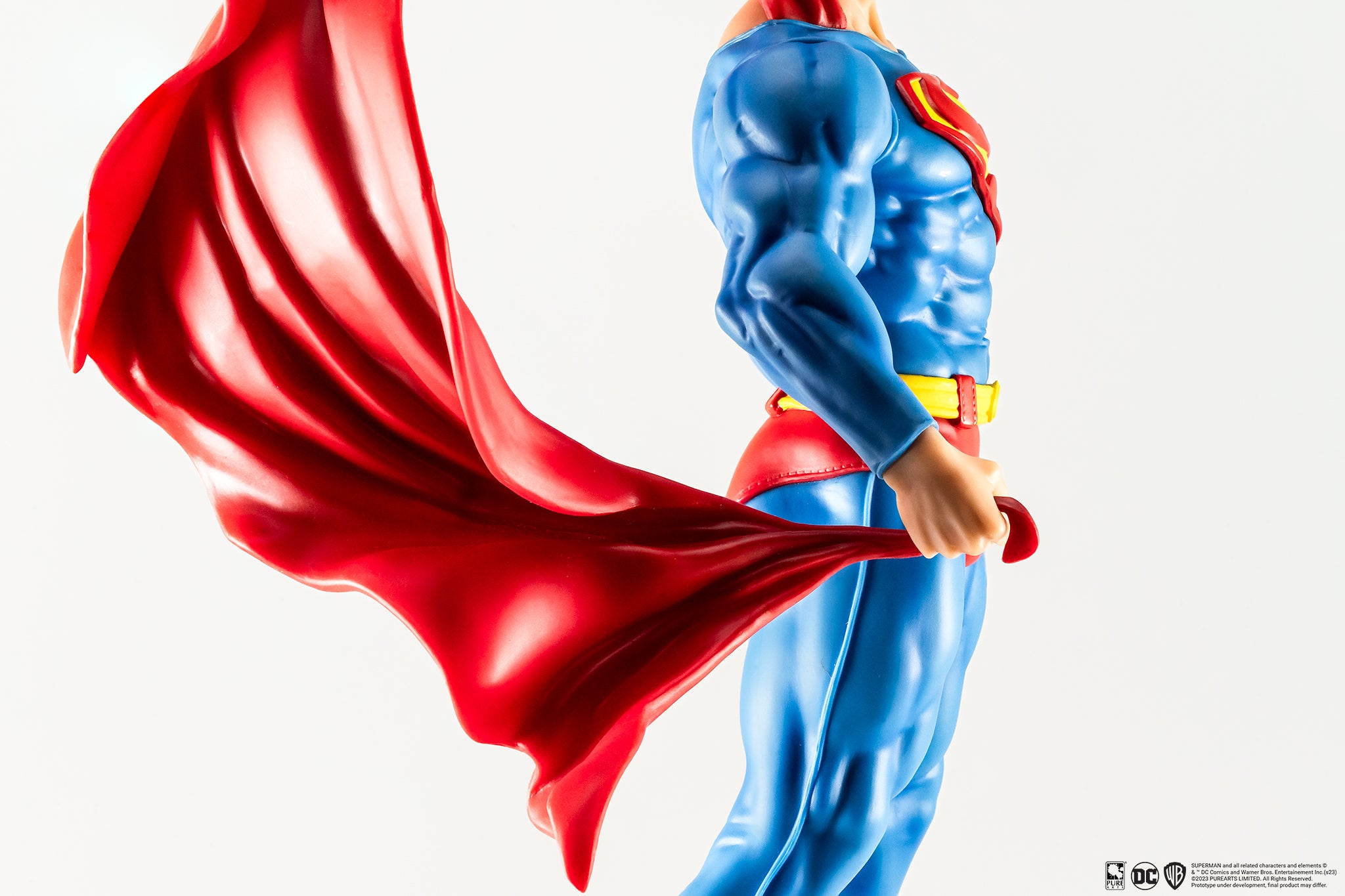 DC HEROES - Superman "Classic Version" - Statuette 1/8 30cm