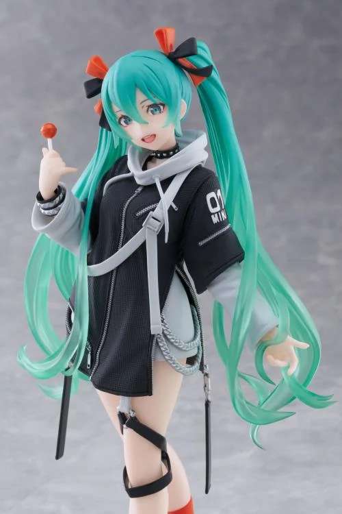 HATSUNE MIKU - Fashion Punk Figure - 18cm