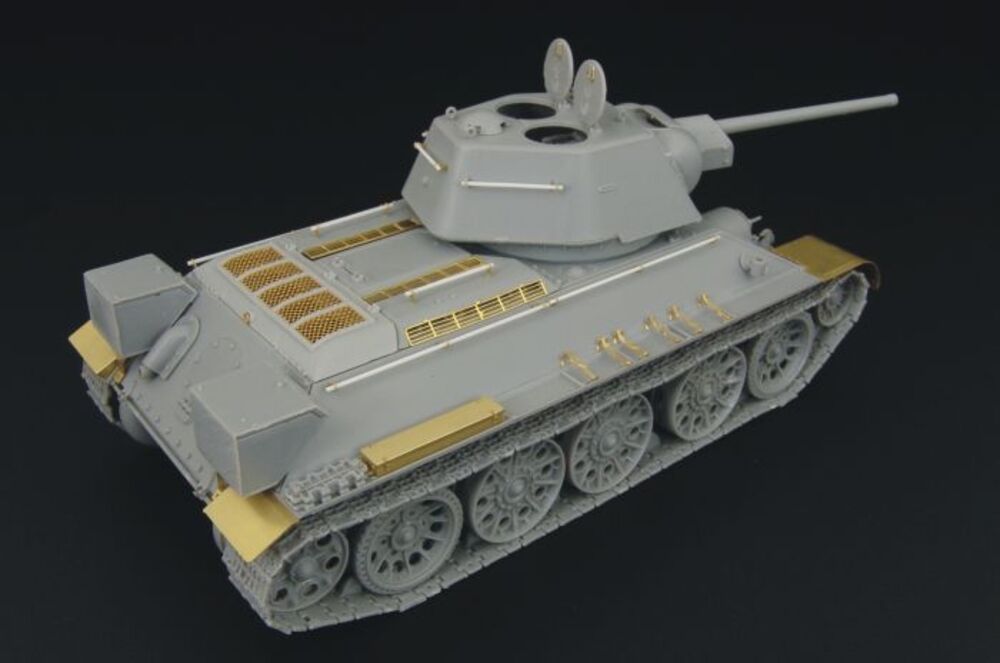 T-34-76 1943 Factory No 112