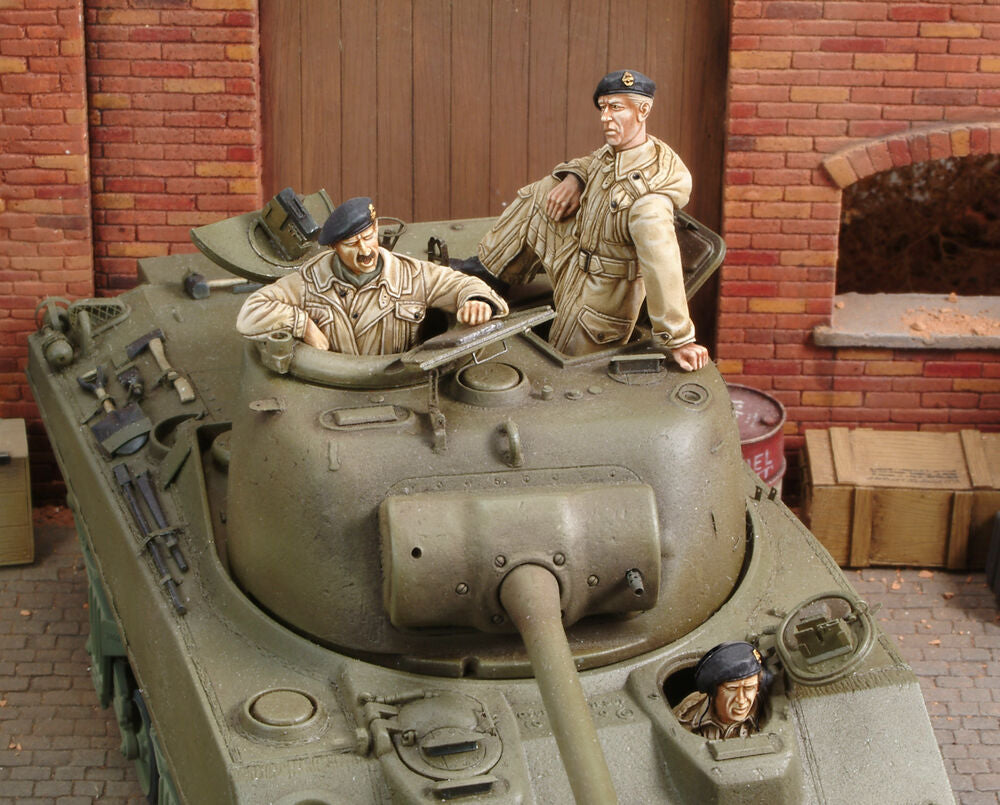 Fire Fly Tank Crew