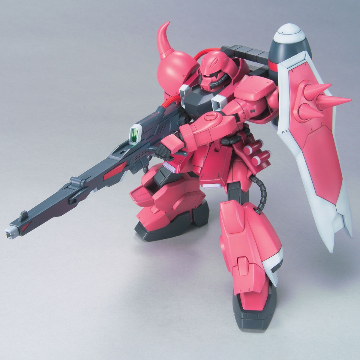 Non Grade 1/100 Gunner Zaku Warrior (Luna Maria Hawke's Custom Unit)