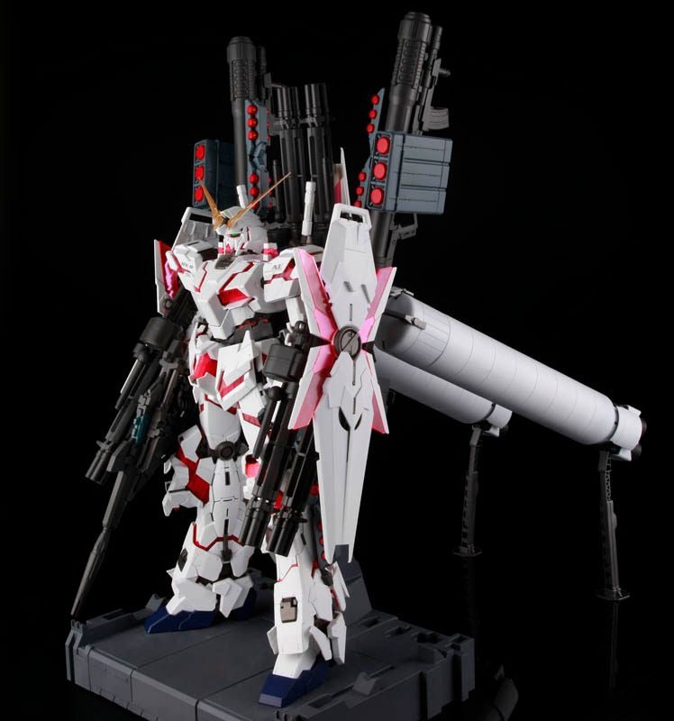 PG 1/60 FULL ARMOR EXPANSION UNIT FOR UNICORN GUNDAM