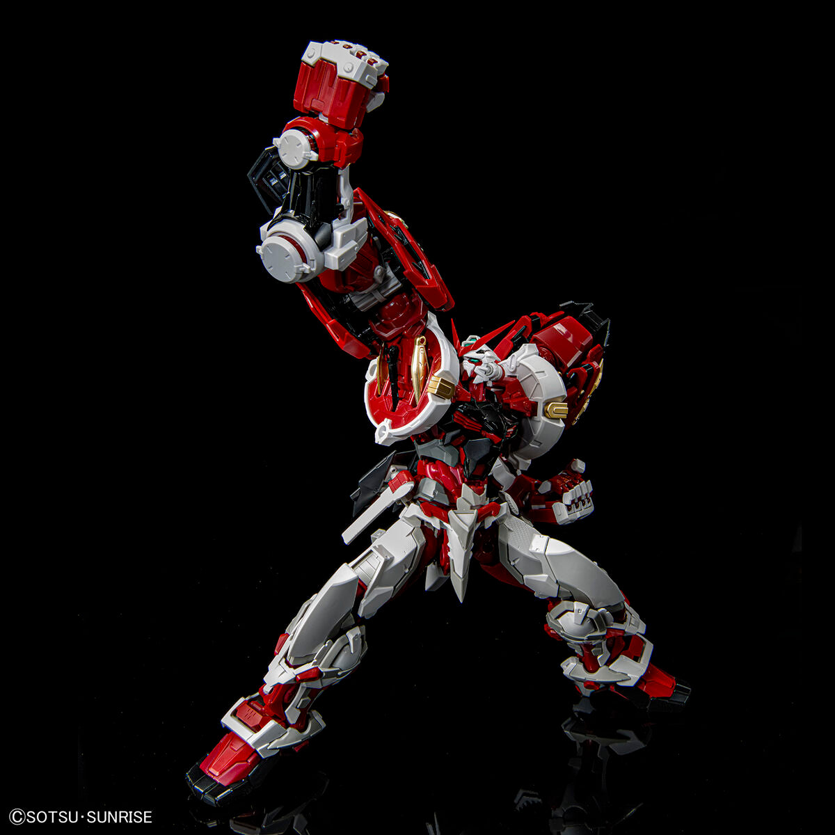 HiRM High resolution model 1/100 Gundam Astray Red Frame Powered Red