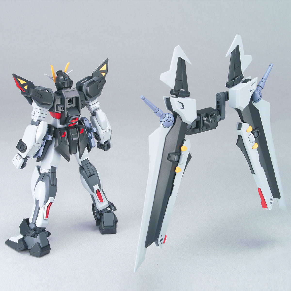 HG Strike Noir 1/144