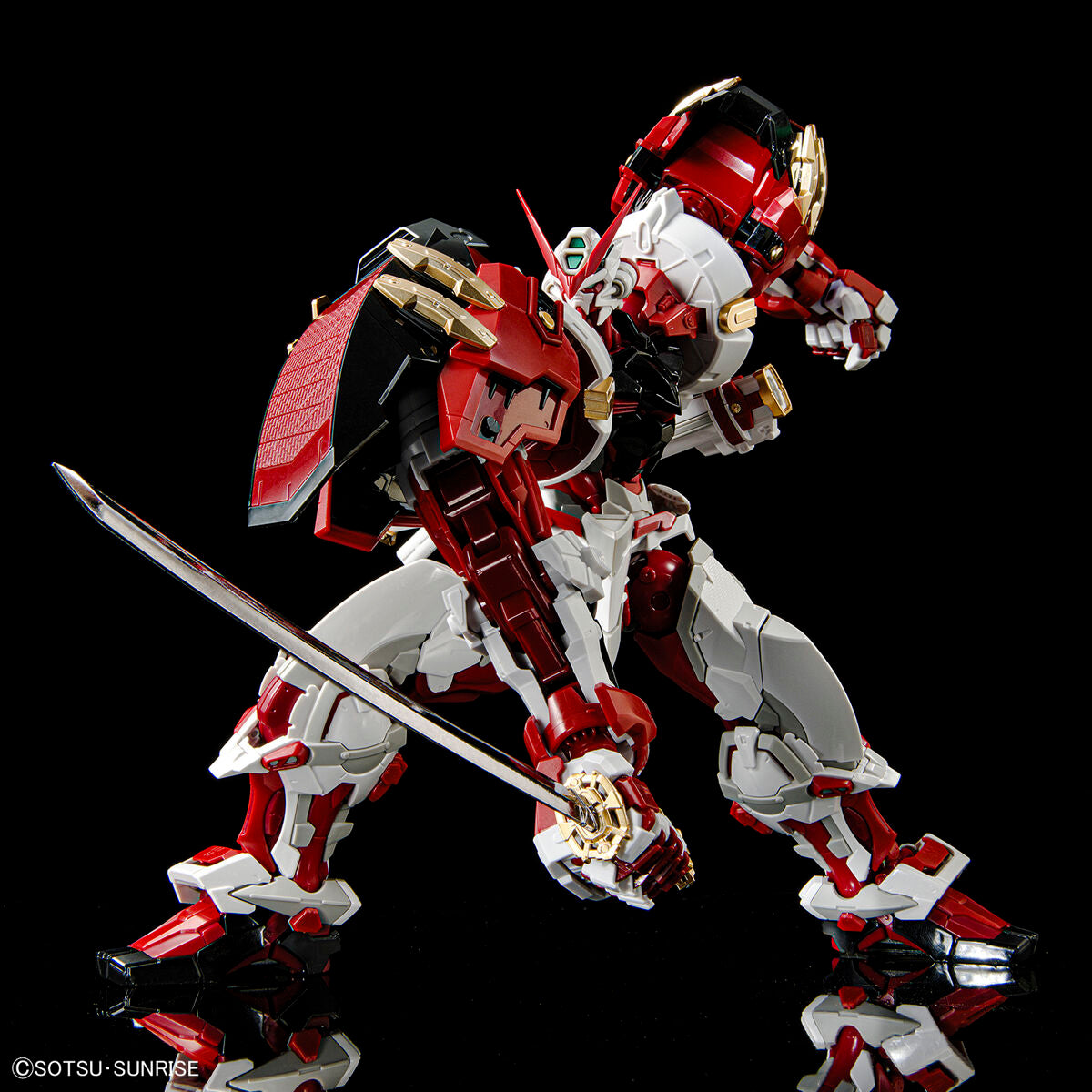 HiRM High resolution model 1/100 Gundam Astray Red Frame Powered Red