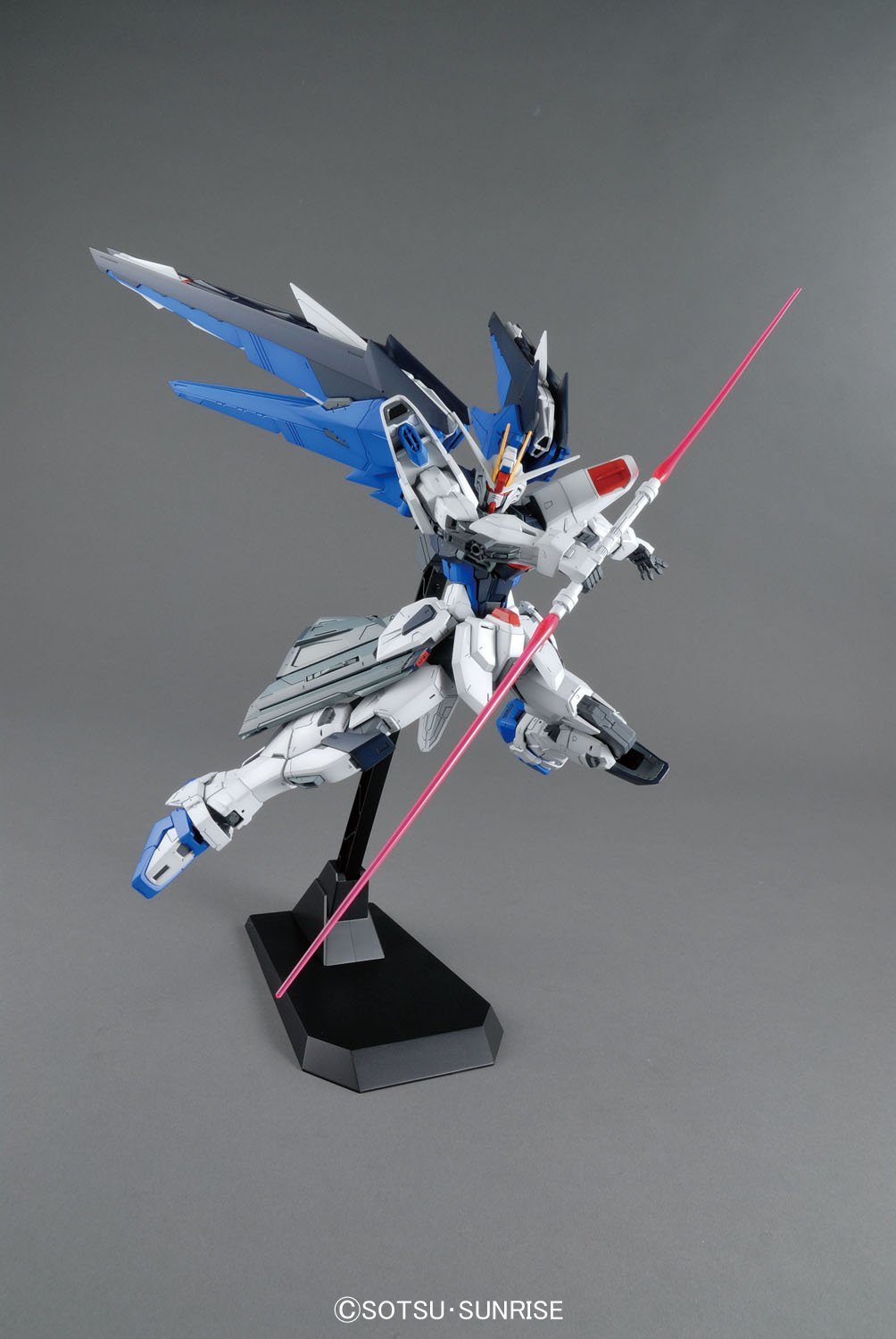 MG Gundam Freedom Ver. 2.0 1/100