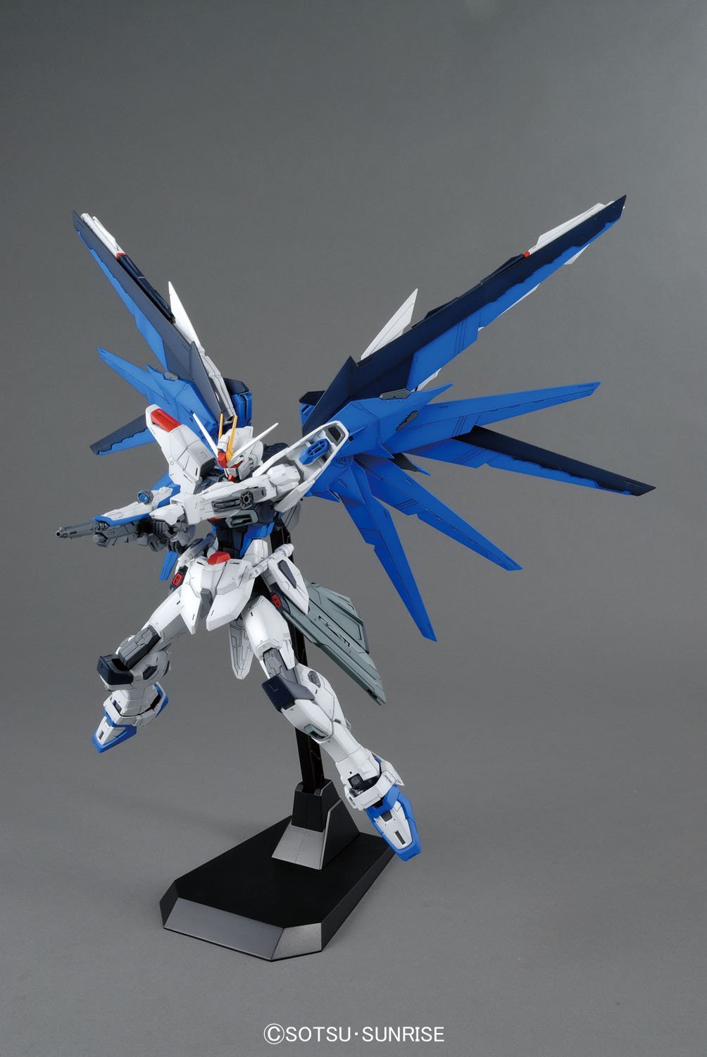 MG Gundam Freedom Ver. 2.0 1/100