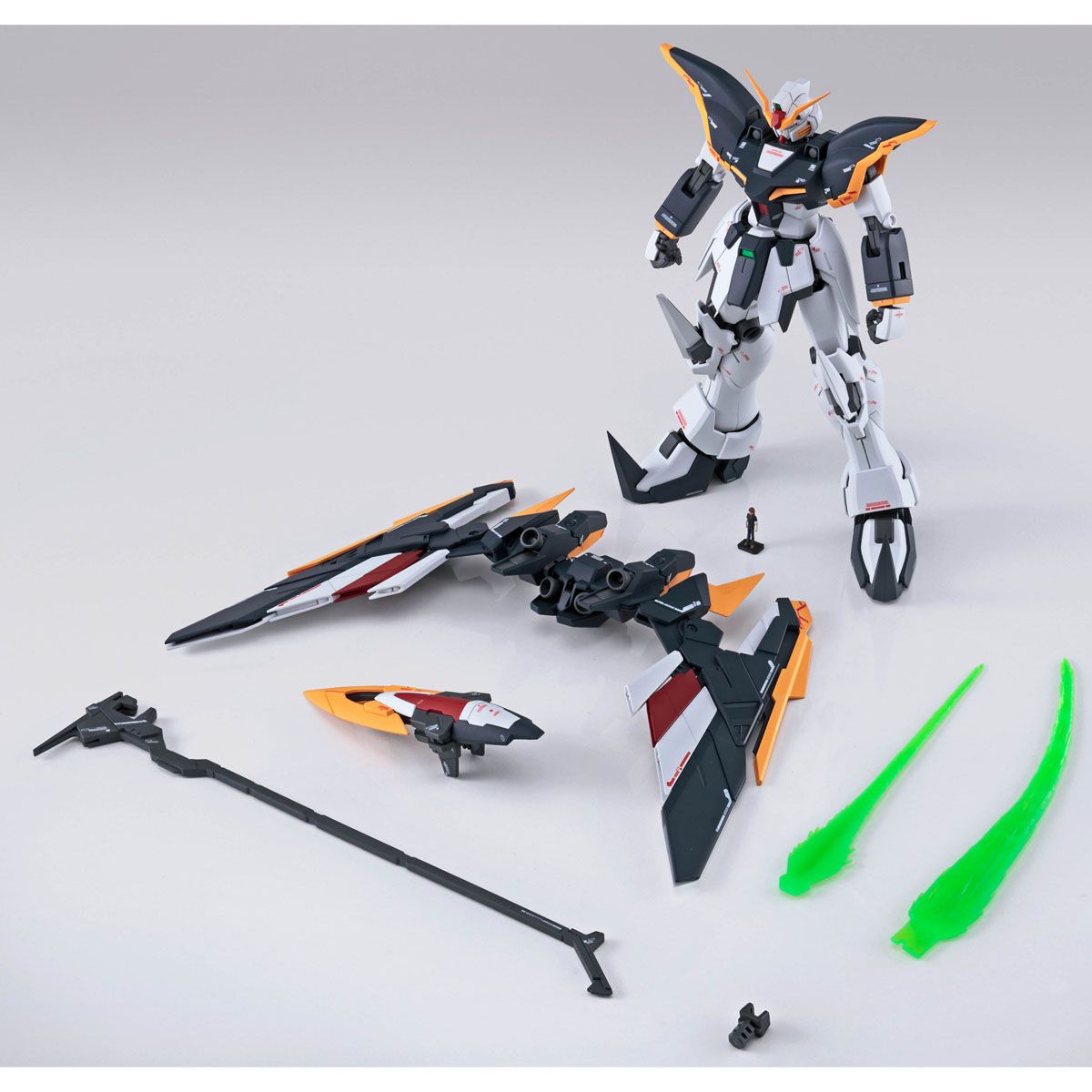 MG GUNDAM DEATHSCYTHE EW ROUSETTE - P-Bandai 1/100 * PREORDER*