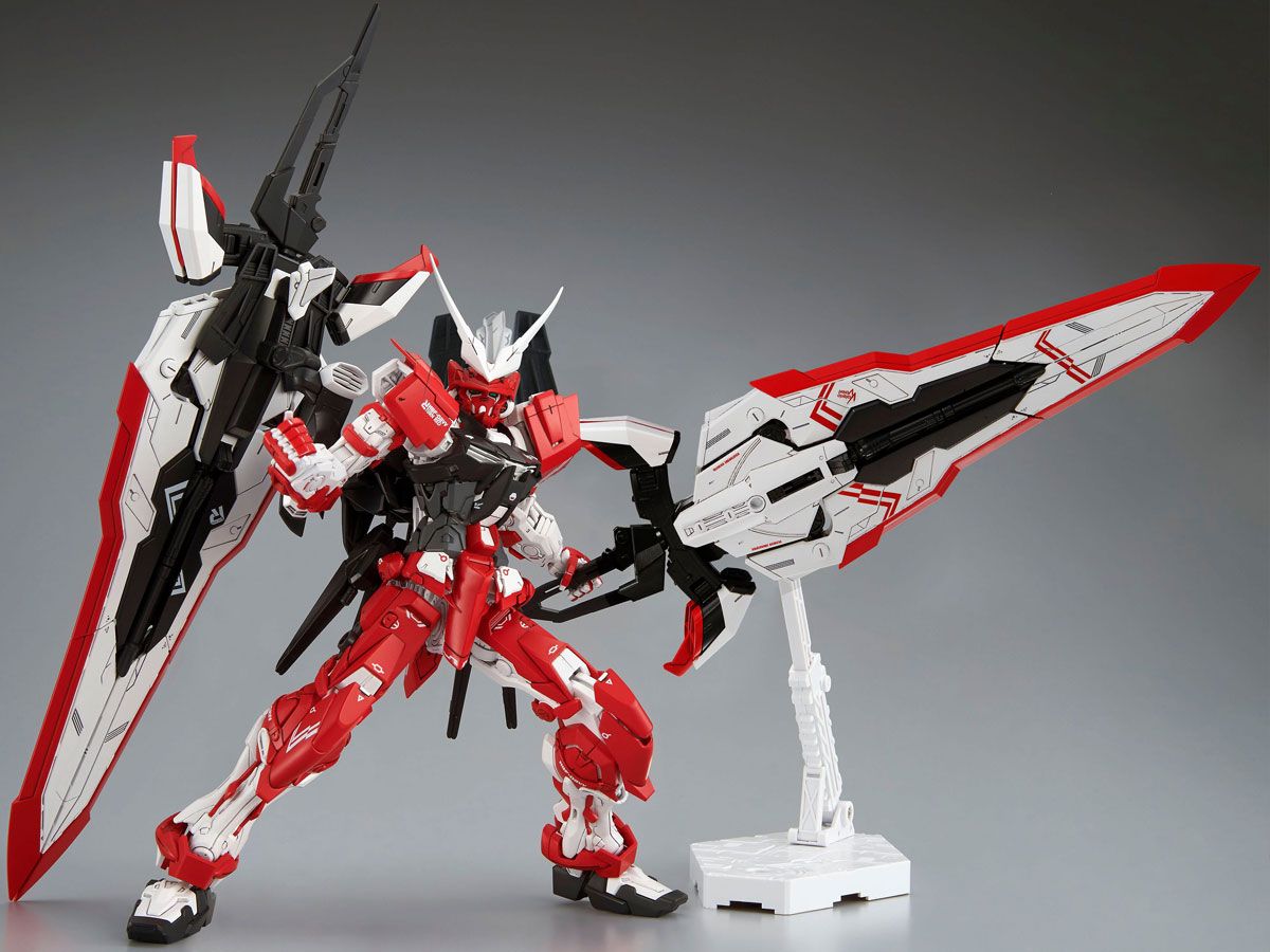 MG Gundam Astray Turn Red Limited P-Bandai Edition 1/100 - gundam-store.dk