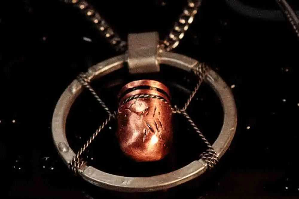 CYBERPUNK 2077 V’S BULLET NECKLACE