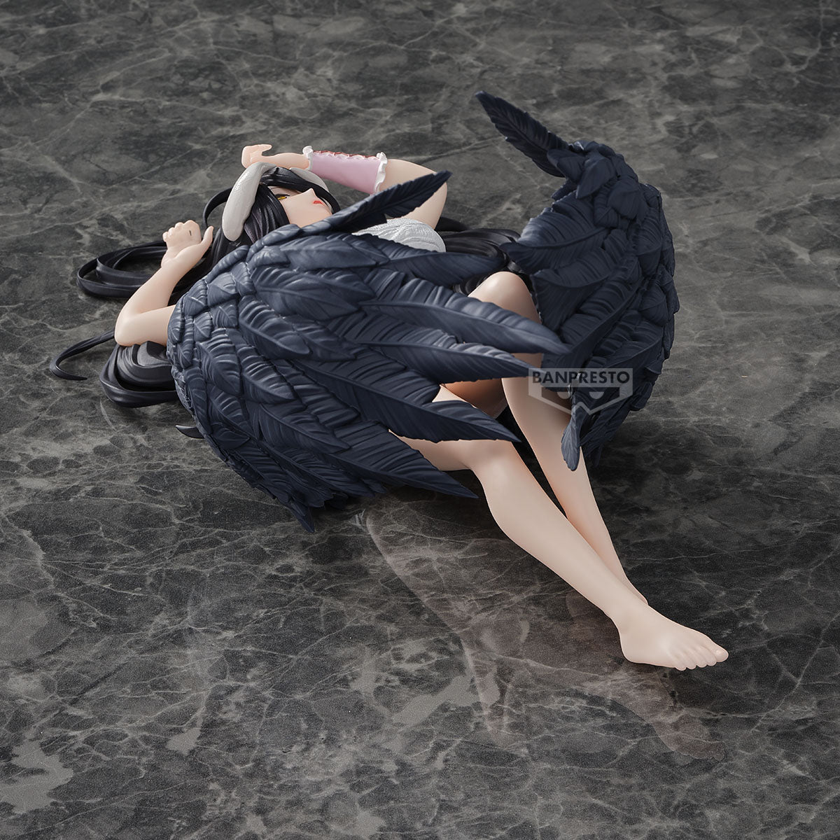 Bandai Overlord - Relax Time-Albedo Roll Bandage Ver. Figure