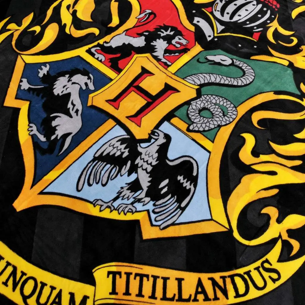 HARRY POTTER HOGWARTS CREST COZY BLANKET
