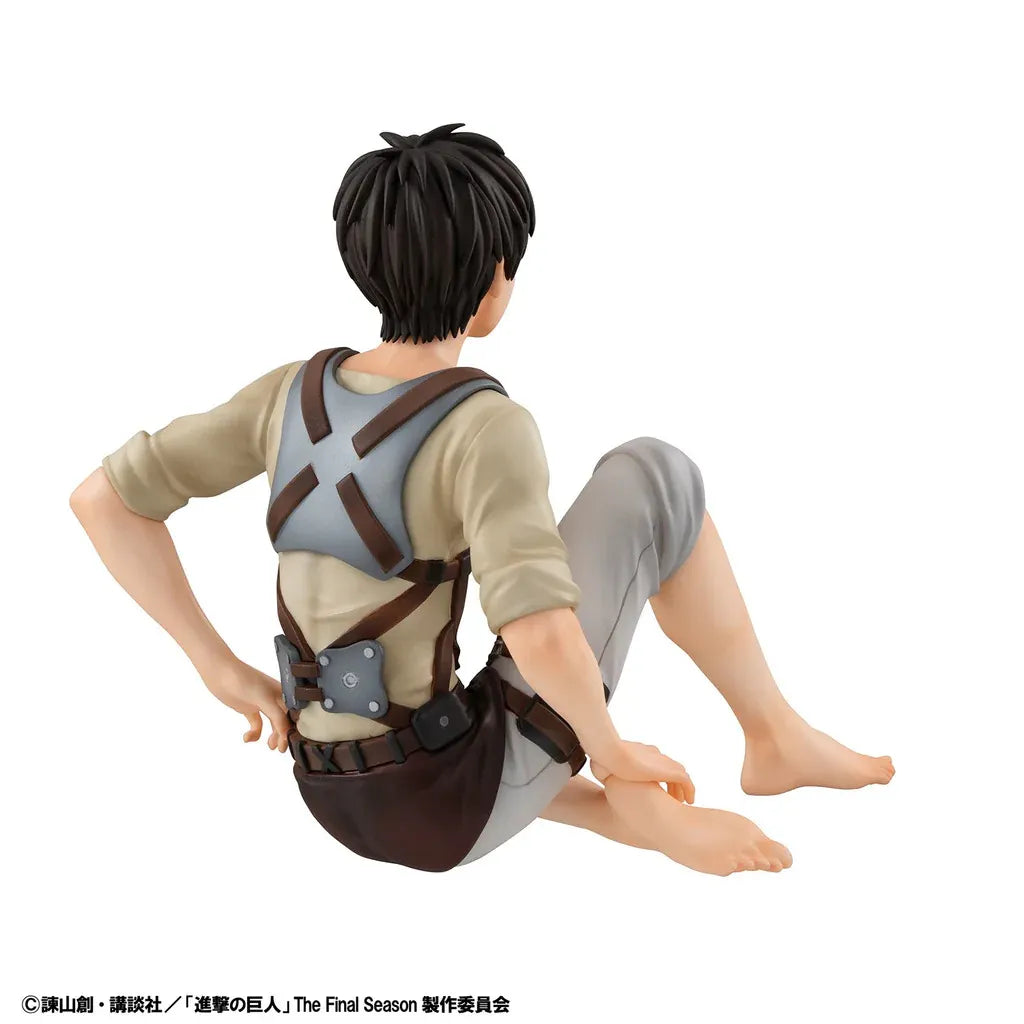 ATTACK ON TITAN PALM SIZE EREN & SQUAD CAPTAIN LEVI G.E.M. STATUE SET