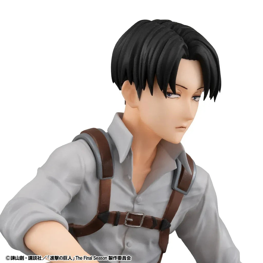 ATTACK ON TITAN PALM SIZE EREN & SQUAD CAPTAIN LEVI G.E.M. STATUE SET