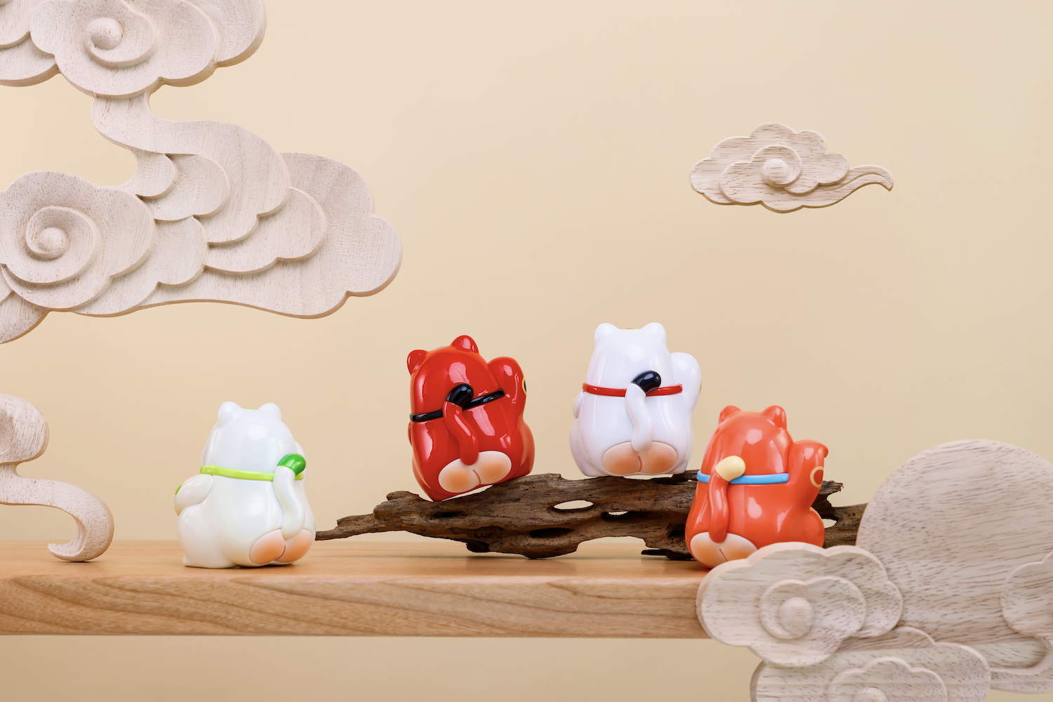 SLLO - Good Fortune - Display of 12 Mini Figures 6cm - Mystery Box