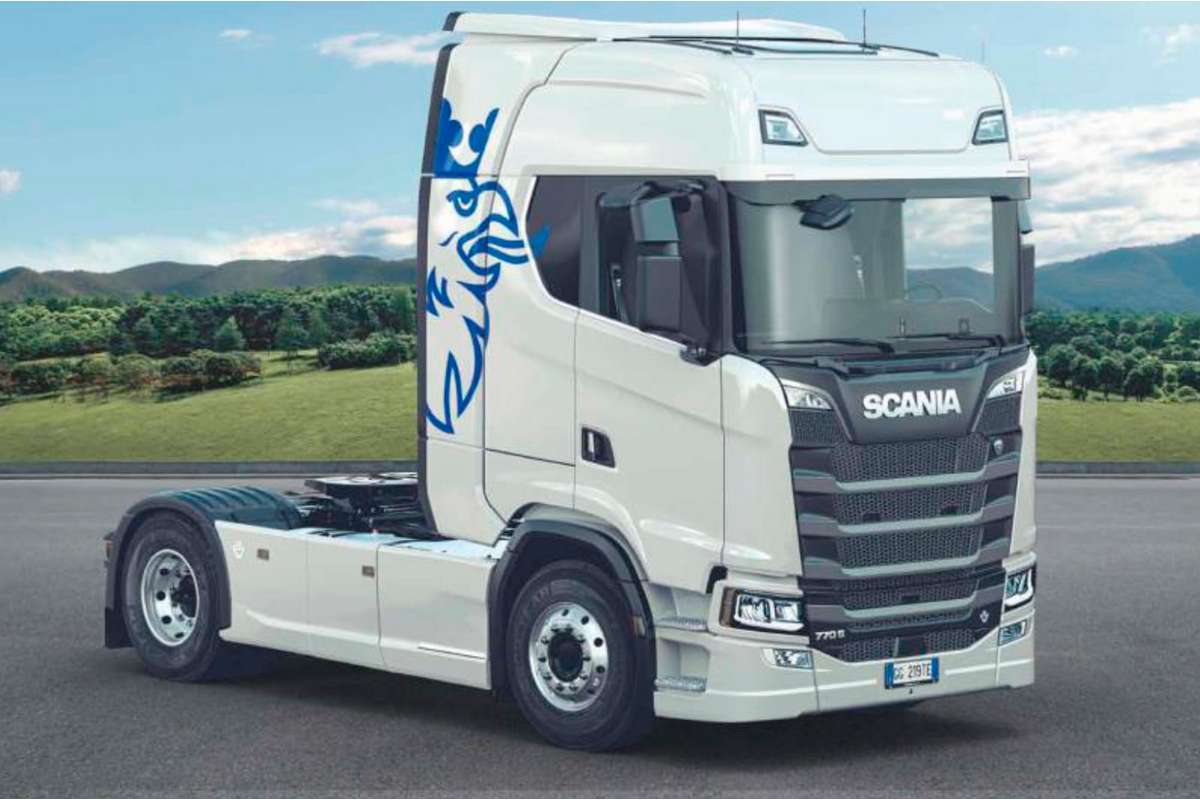 1:35 Scania S770 V8 'white cab'