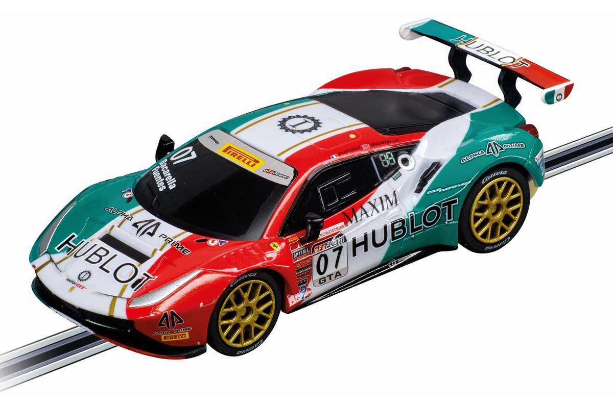 GO!!! Ferrari 488 GT3 Squadra Corse Garage 1:43 a