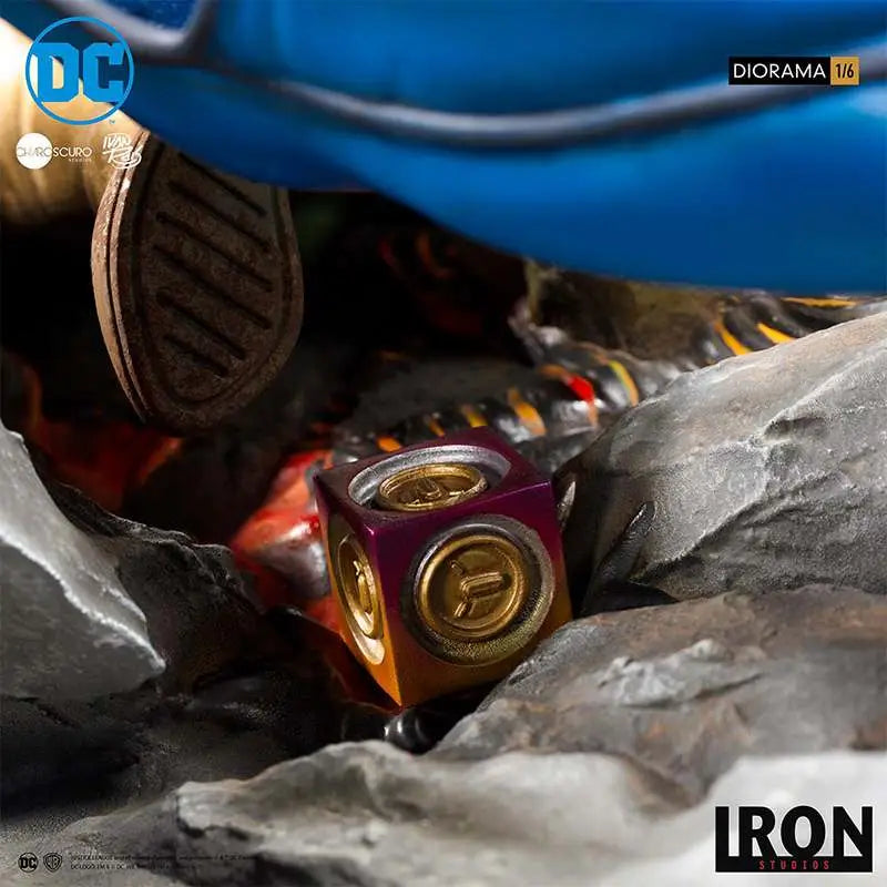 WONDER WOMAN VS DARKSEID 1/6 DIORAMA