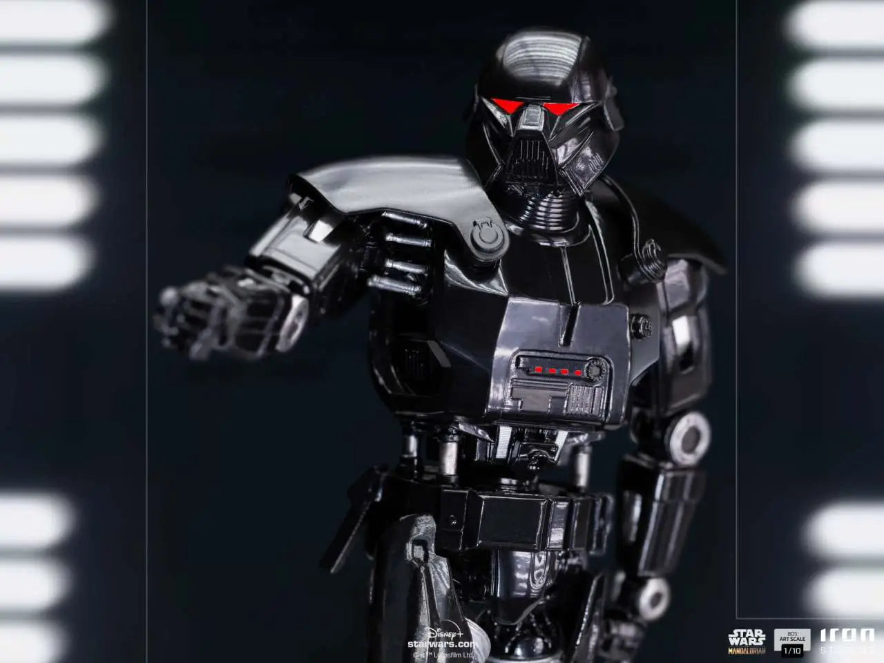 MANDALORIAN DARK TROOPER 1/10 STATUE