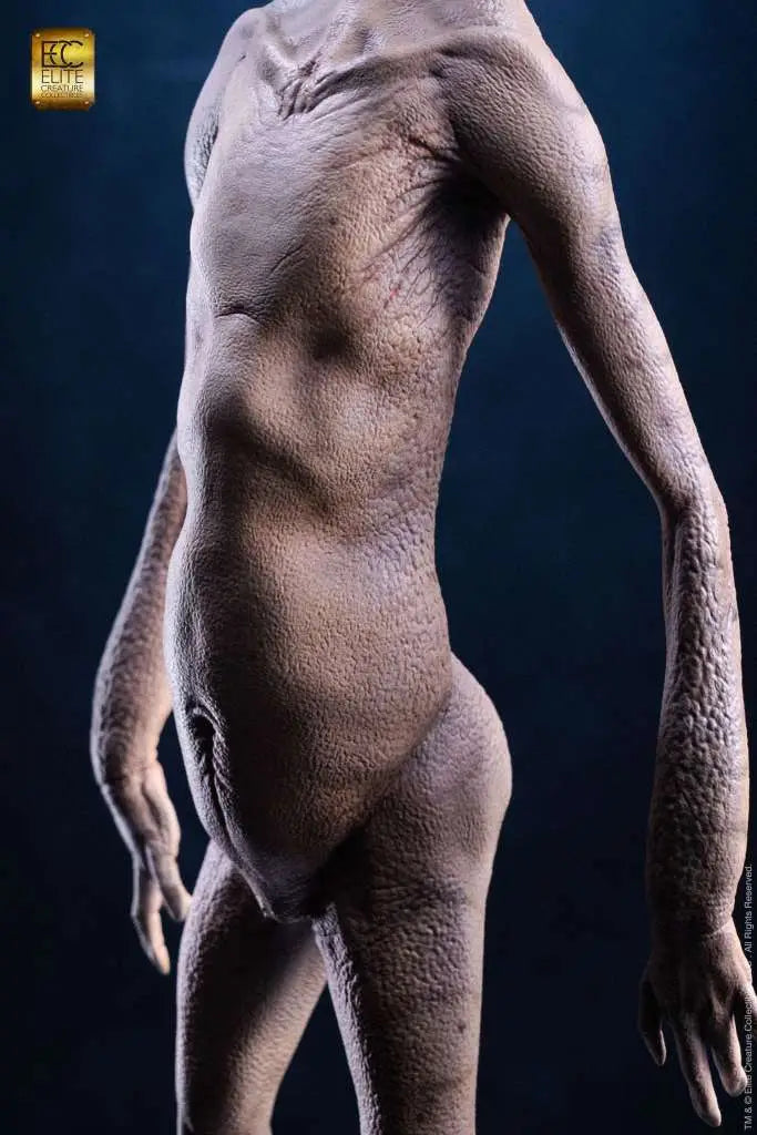 REPTILIAN GREY MAQUETTE BY STEVE WANG STATUE