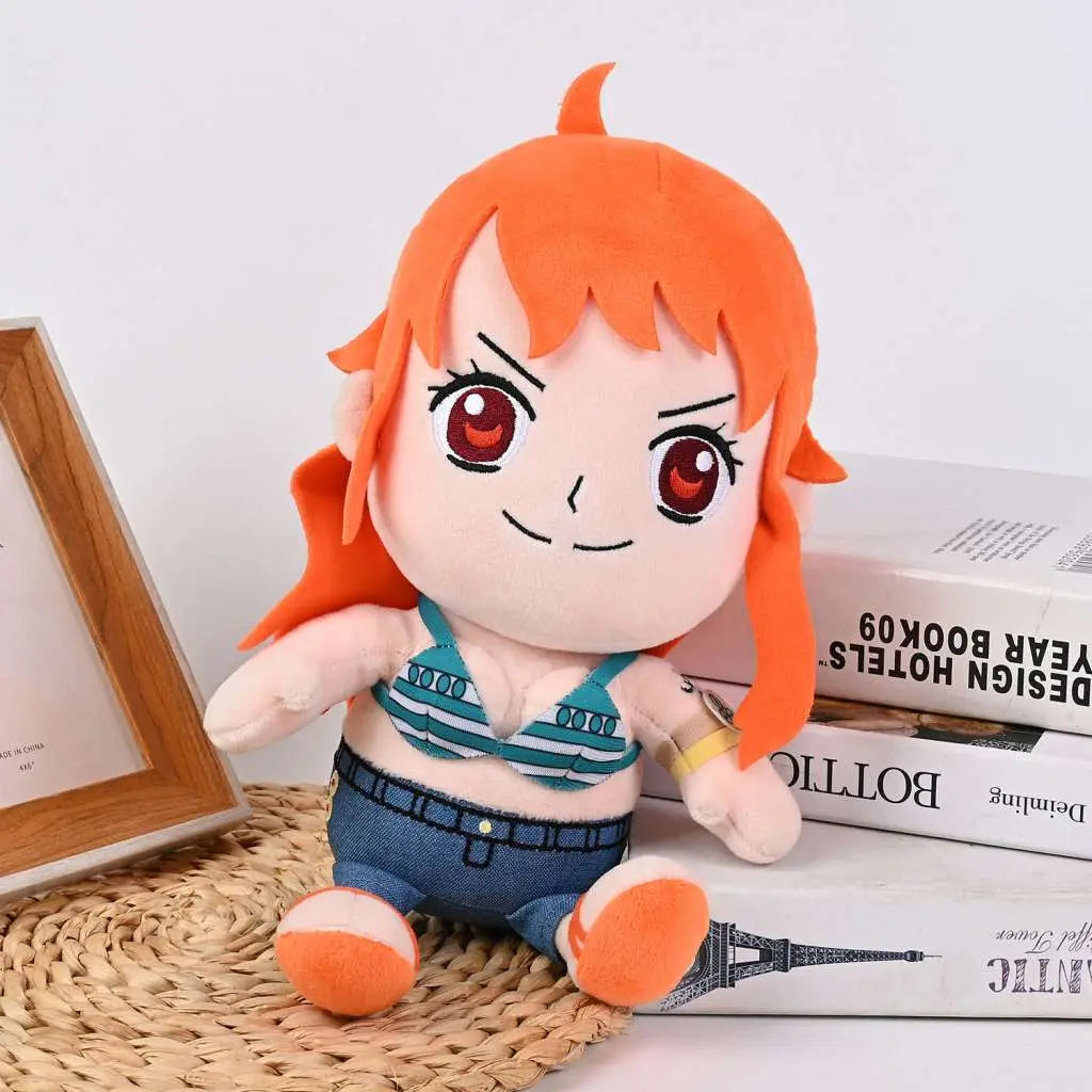 ONE PIECE NAMI PELUCHE 25CM