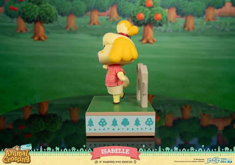 ANIMAL CROSSING NEW HORIZON ISABELLE PVC STATUE