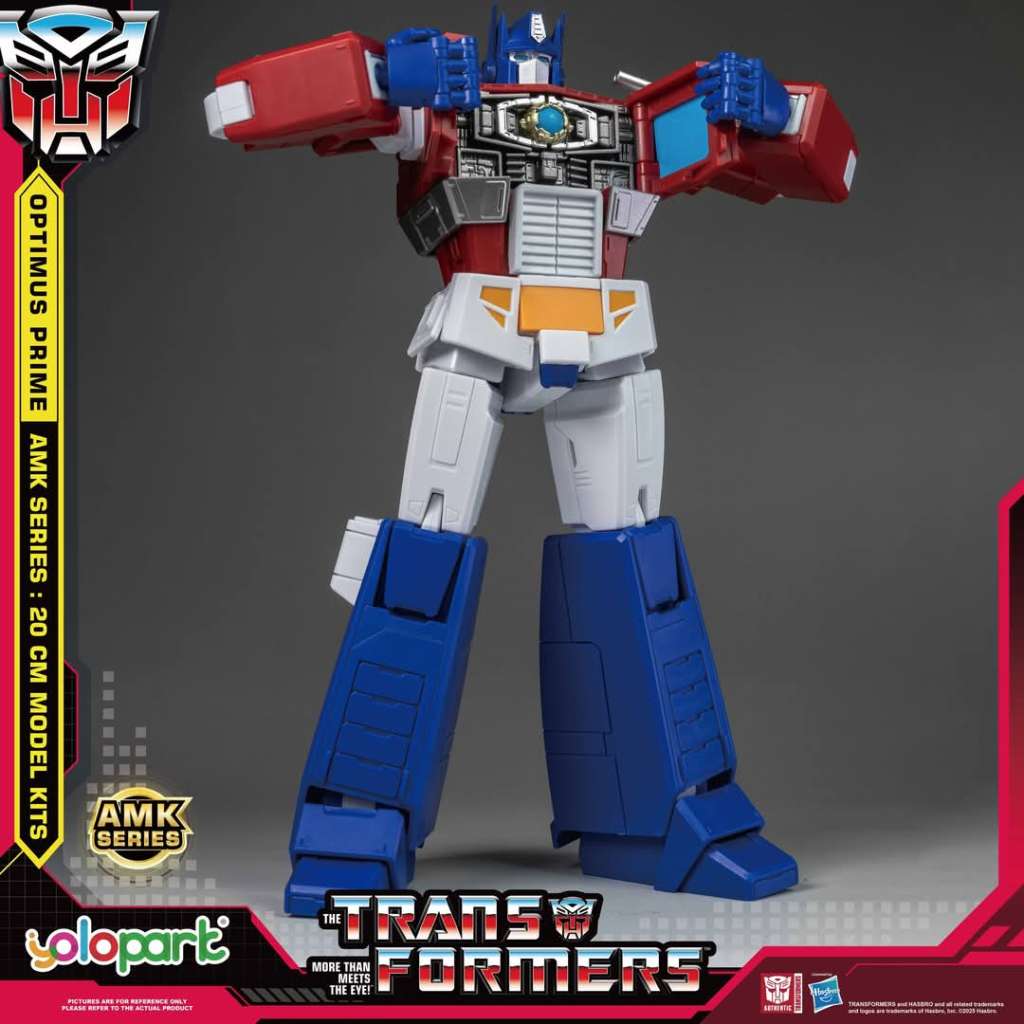 TRANSFORMERS GENERATION ONE - Optimus Prime - Model Kit 20cm