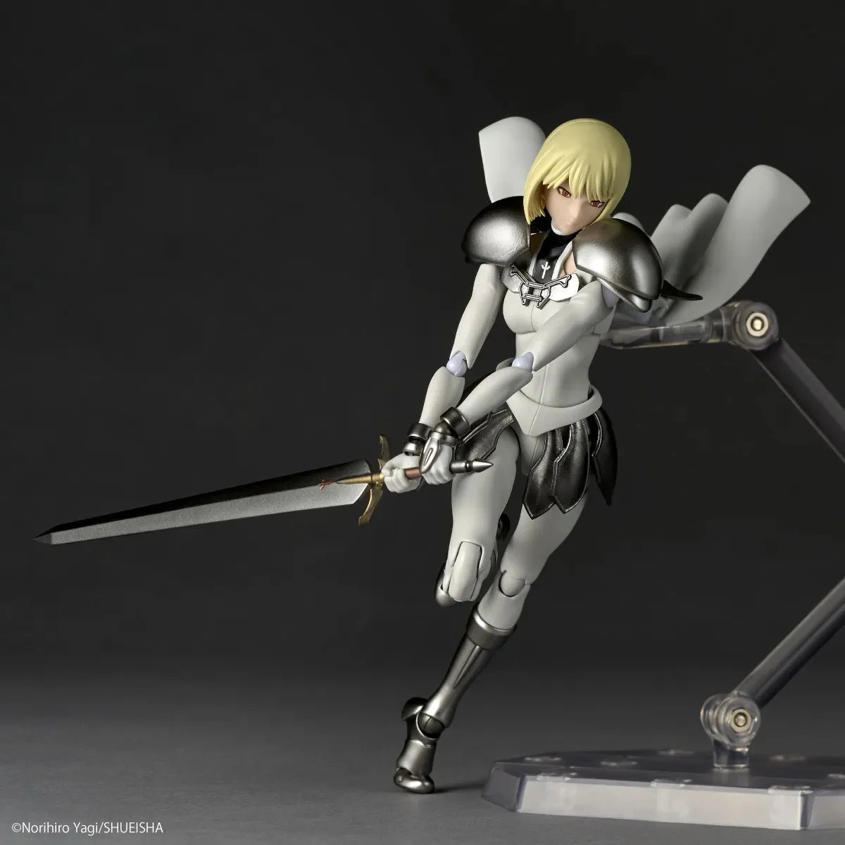CLAYMORE - Clare - Figure Revoltech 15.5cm