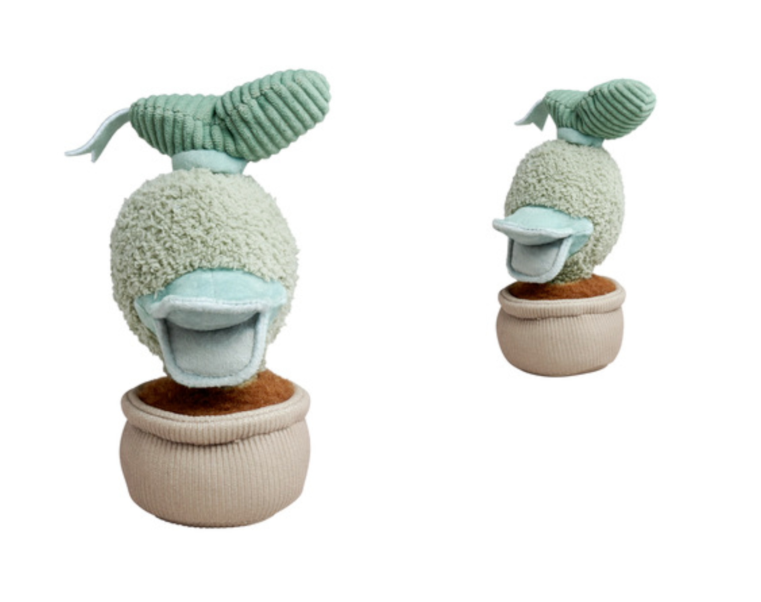 DISNEY - Plant Donald - Plush 18 cm