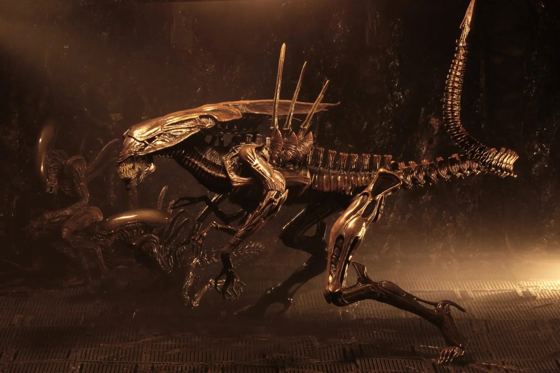 ALIEN RESURRECTION - Alien Queen - Figure Ultra Deluxe 37cm