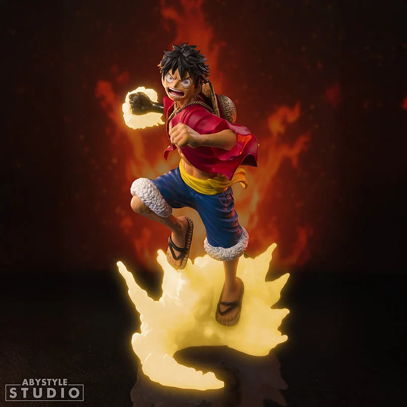 ONE PIECE - Luffy - Glow in the dark Figure SFC 16cm