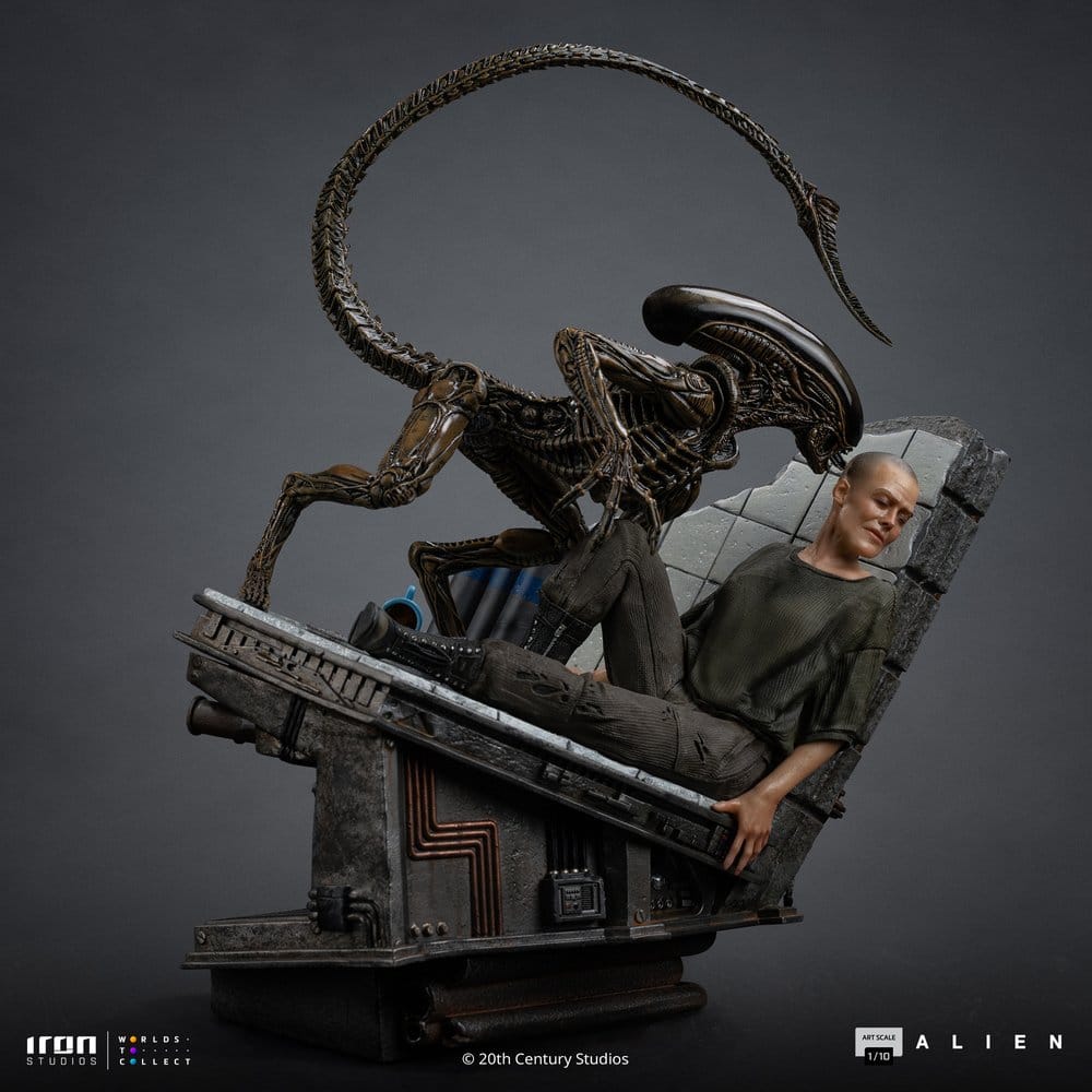 Alien 3 - Ellen Ripley and Dog Alien - Art Scale 1/10 - 23 cm