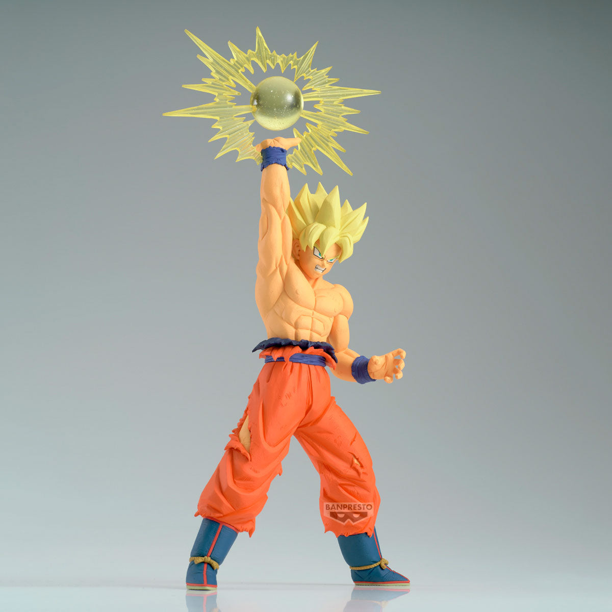 DRAGON BALL Z - Son Goku - G X Materia Figure 17cm