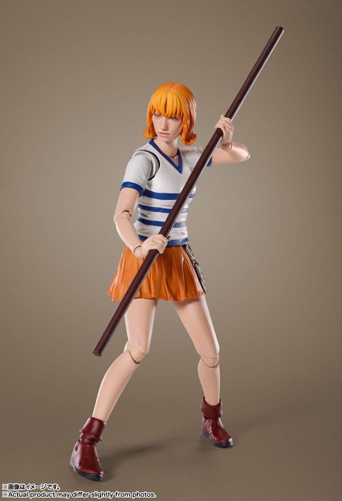 ONE PIECE NETFLIX - Nami - Figure S.H. Figuarts 15cm