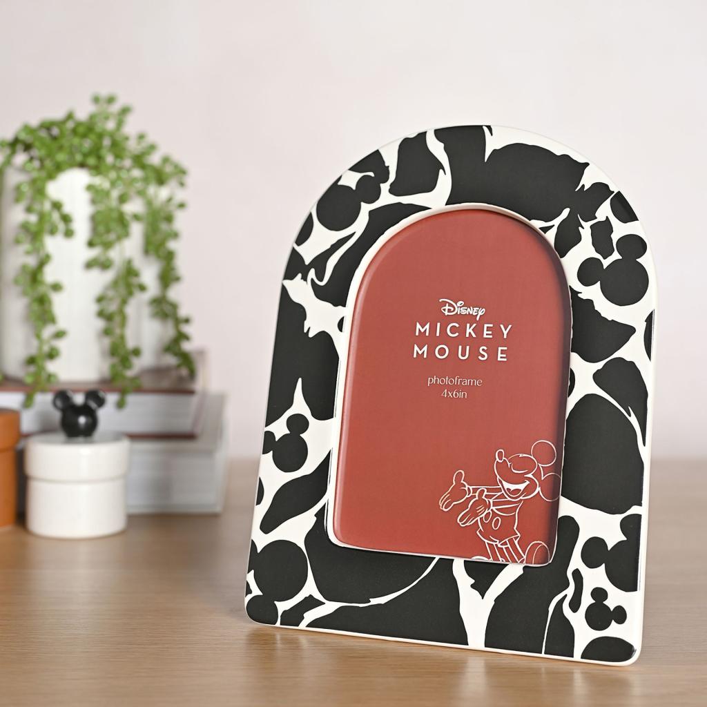 MICKEY - Shapes - Embossed Arched Photo Frame