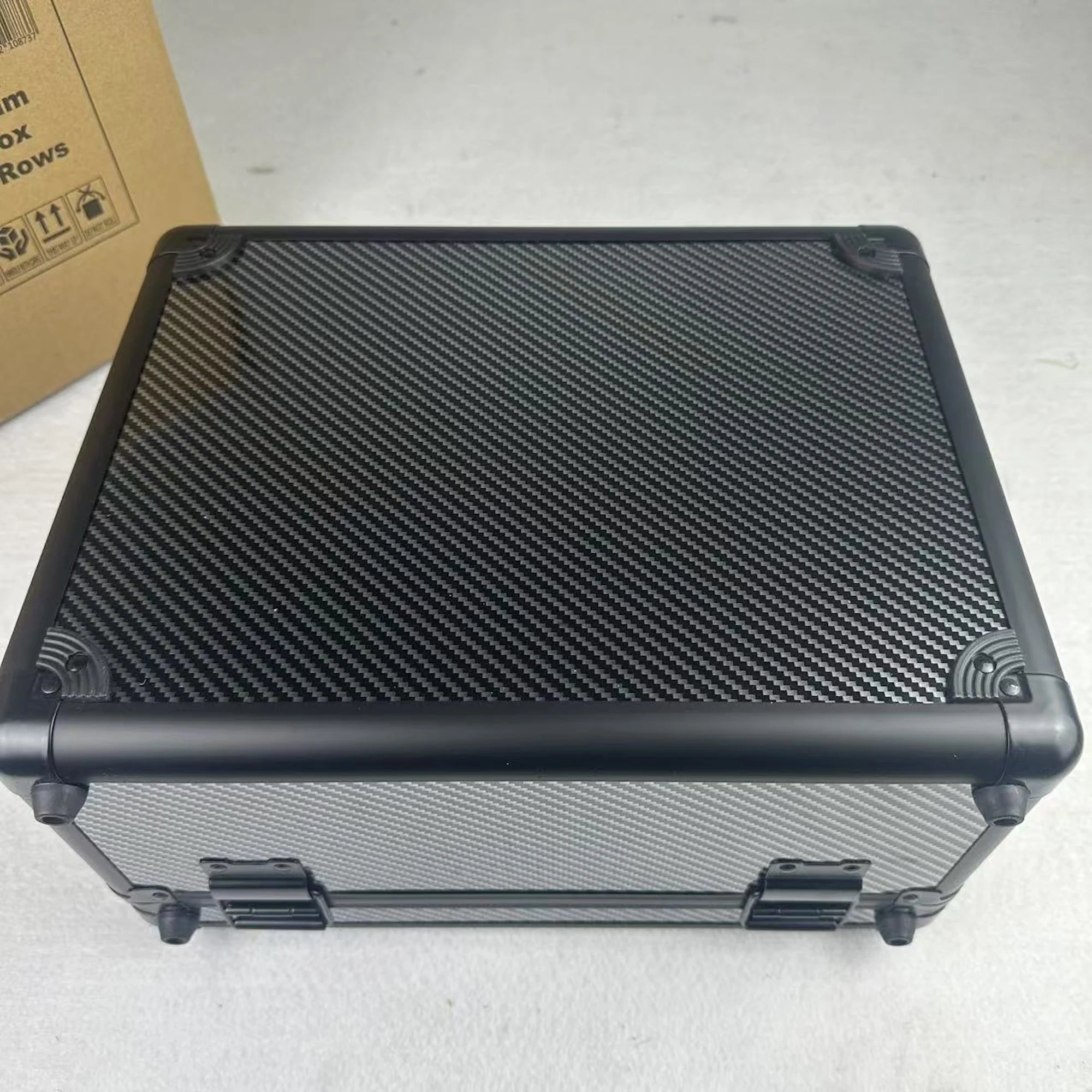 EVORETRO -  Graded Card Storage Box Carbon effect for 90 Cards