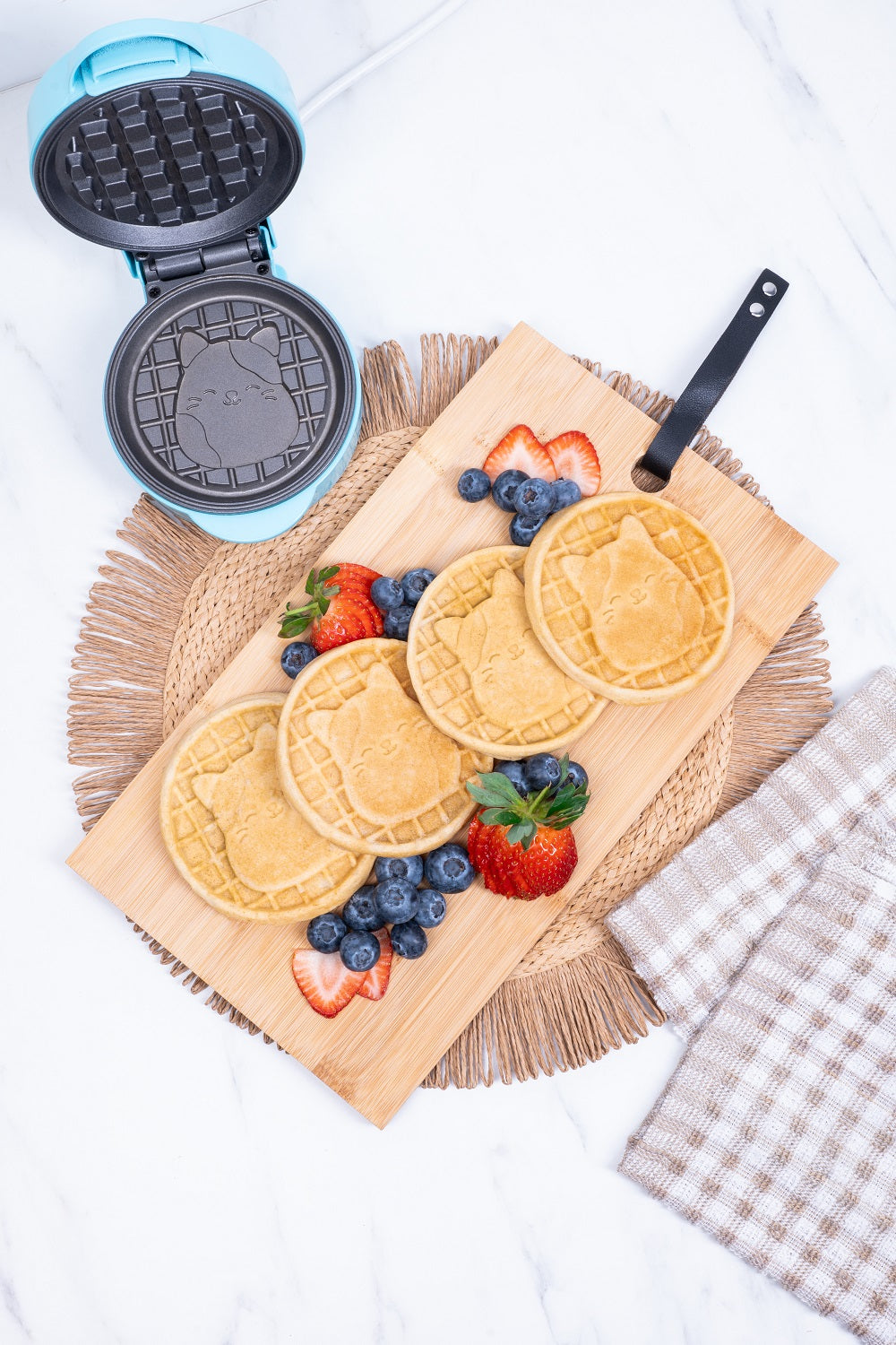 SQUISHMALLOWS - Cam the Cat - Waffle Maker