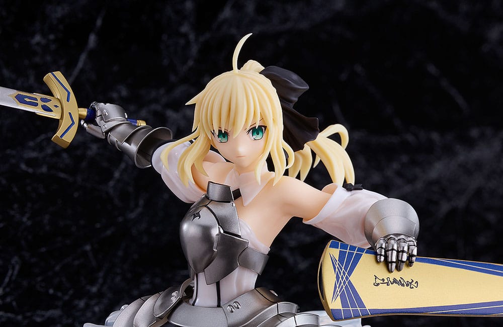 FATE / STAY NIGHT - Saber Lily "Distant Avalon" - Model Kit 20cm