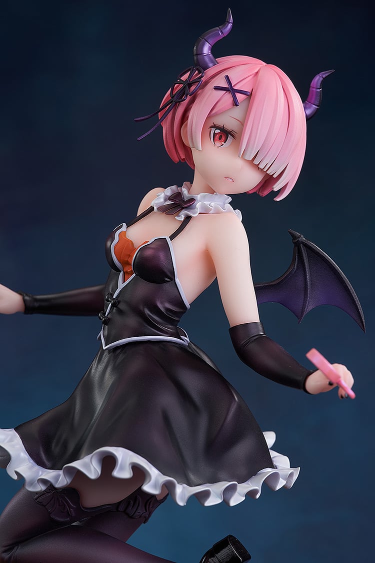 RE ZERO - Ram "Phantom Night Wizard" - Statue 1/7 26cm