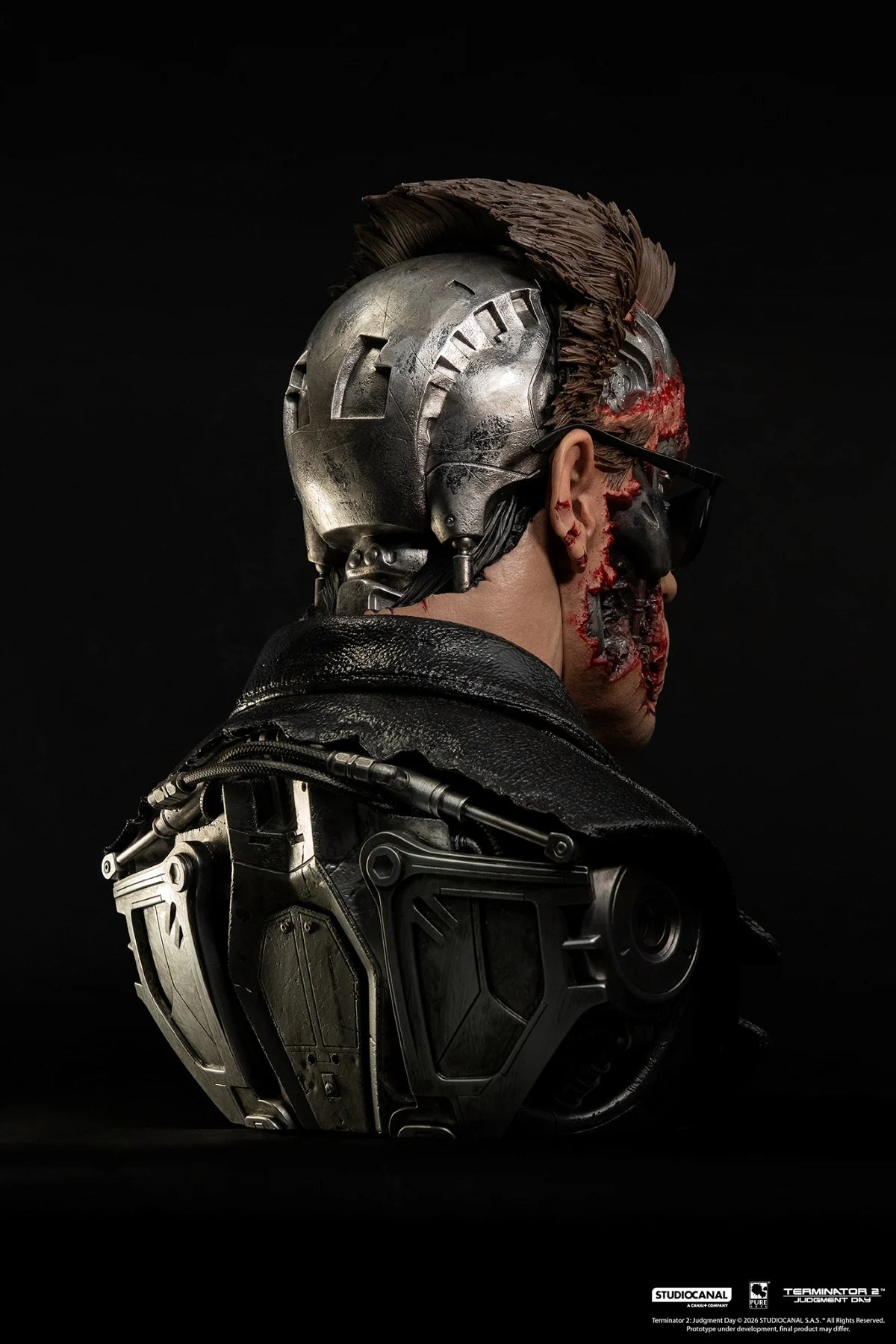 TERMINATOR 2 - T-800 Model 101 Battle Damaged -Scale Art Mask 1/1 47cm