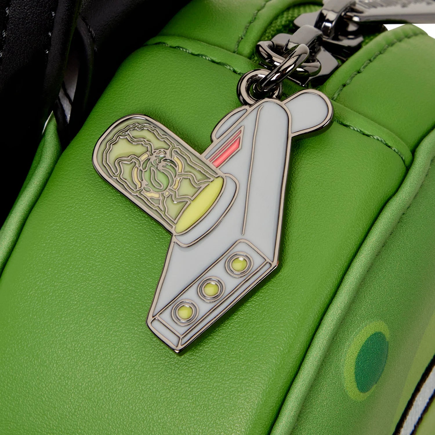 RICK & MORTY - Pickle Rick - Sling crossbody bag LoungeFly