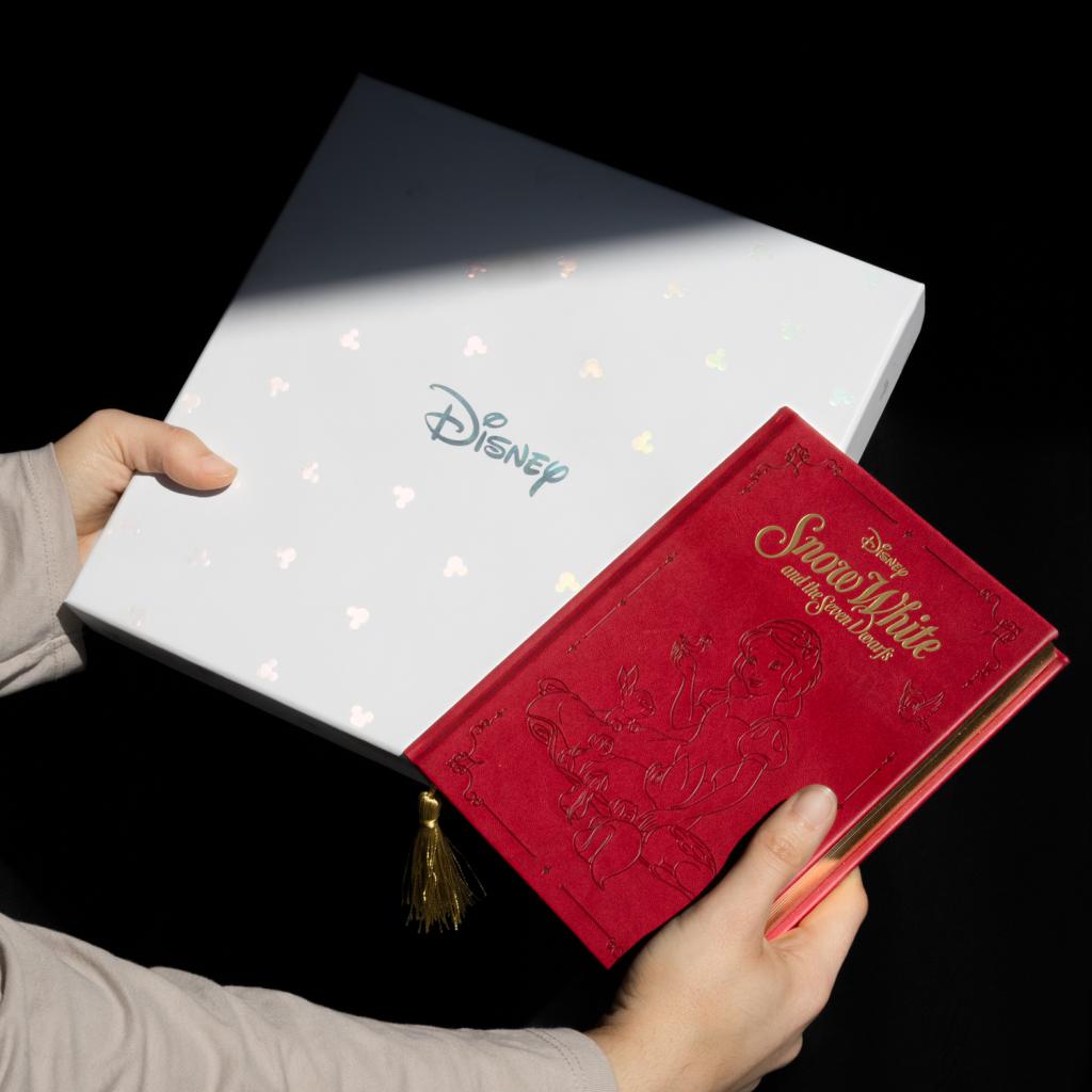 SNOW WHITE - Gift Box A5 Premium Notebook + Pen