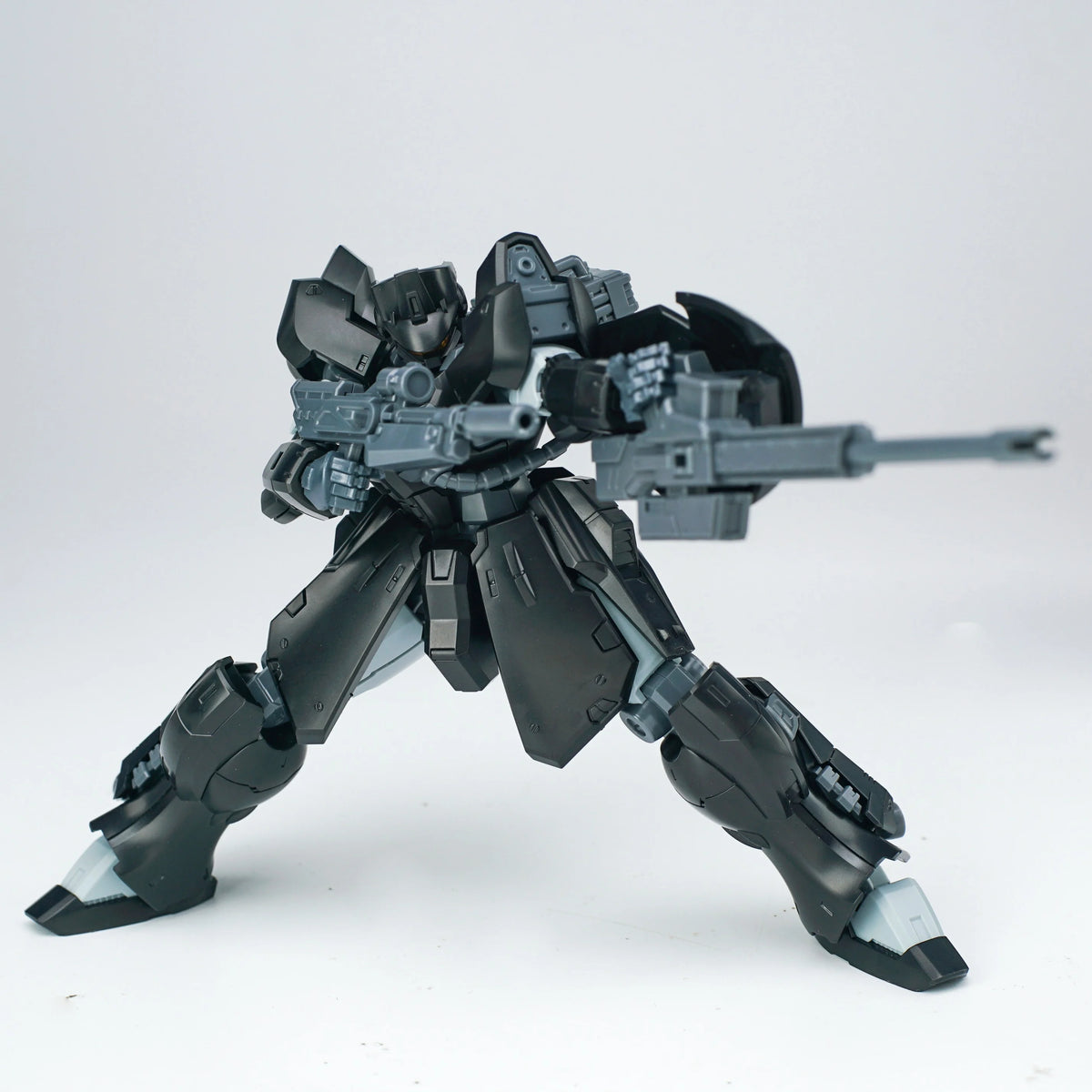 SHEIK MAINLAND - Ultra Action Trooper Zabul (Black) - Model Kit 1/144